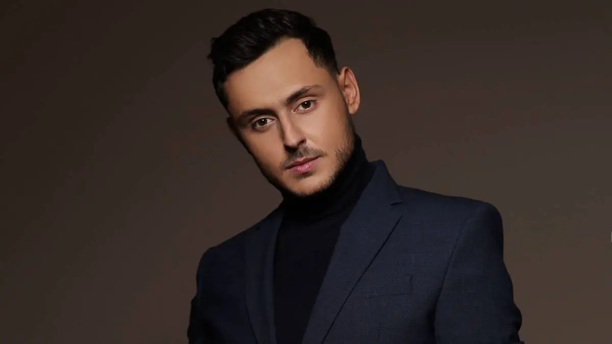 Η συνέντευξη με τον τραγουδιστή Γιάννη Γρόση