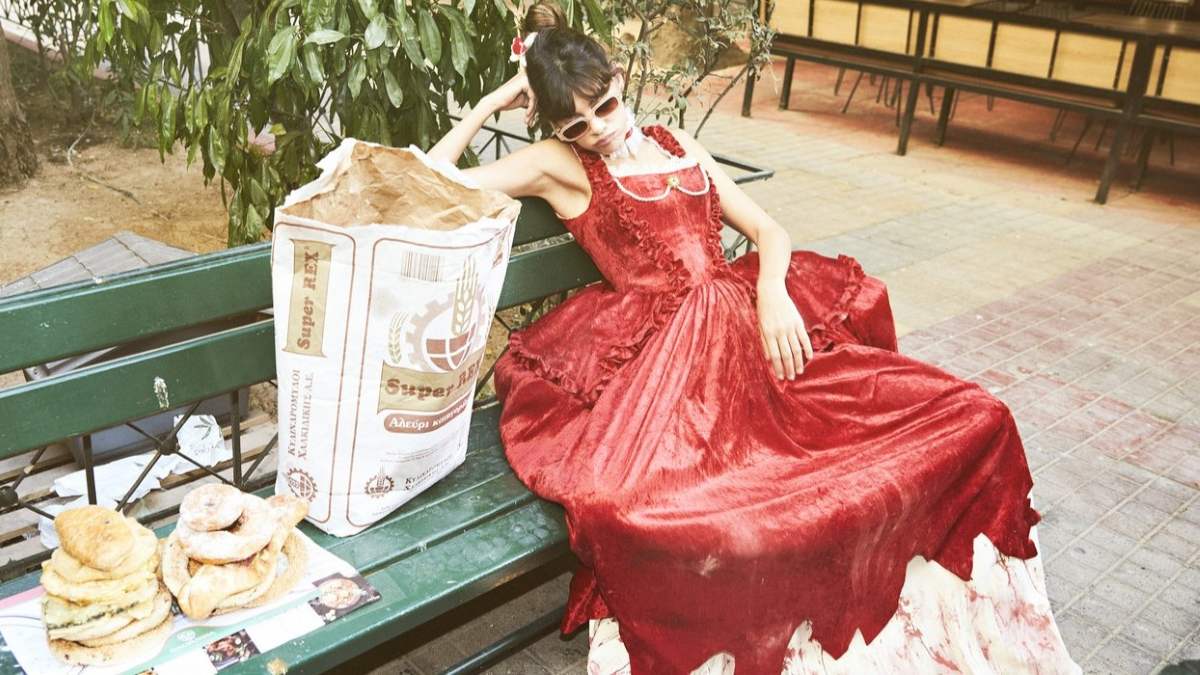 Χριστίνα Χειλά - Φάμελη στο ρόλο της Αντουανέτας. Στο θέατρο Κάμιρος.
