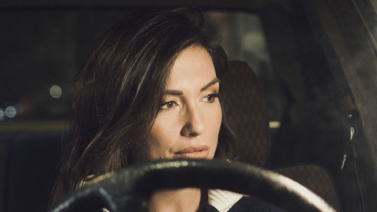 Μάγδα Βαρούχα παρουσιάζει το νέο single της «Ώρα να ‘ρθεις»