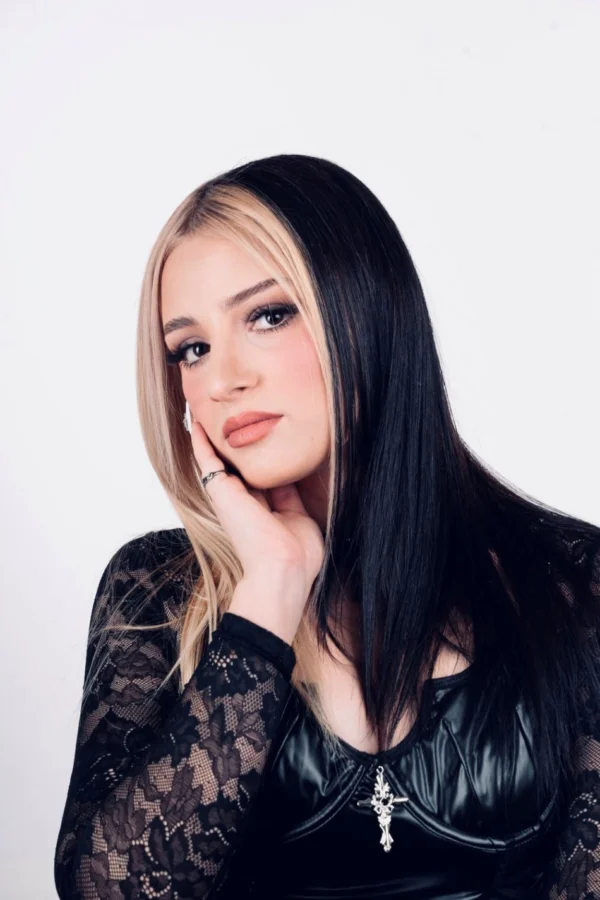 kaela-alternative-pop-singer-greece-2026-interview