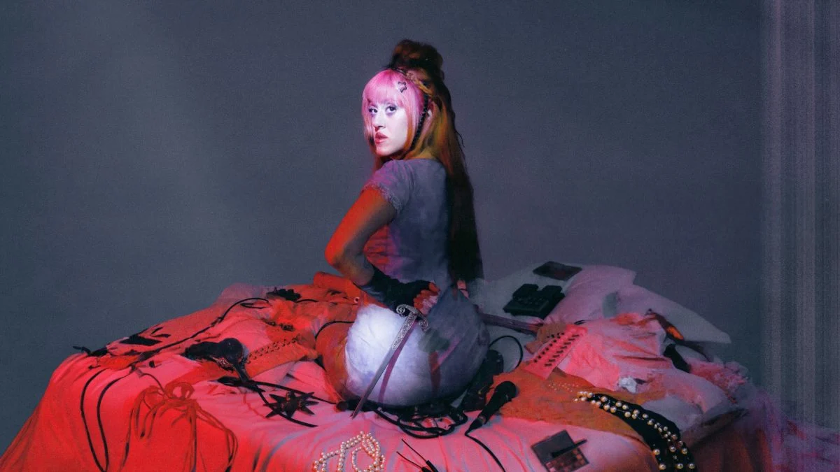 Νέα κυκλοφορία: Η VASSIŁINA ξεσπά με το πιο προσωπικό της album i.par.ksia.ko.