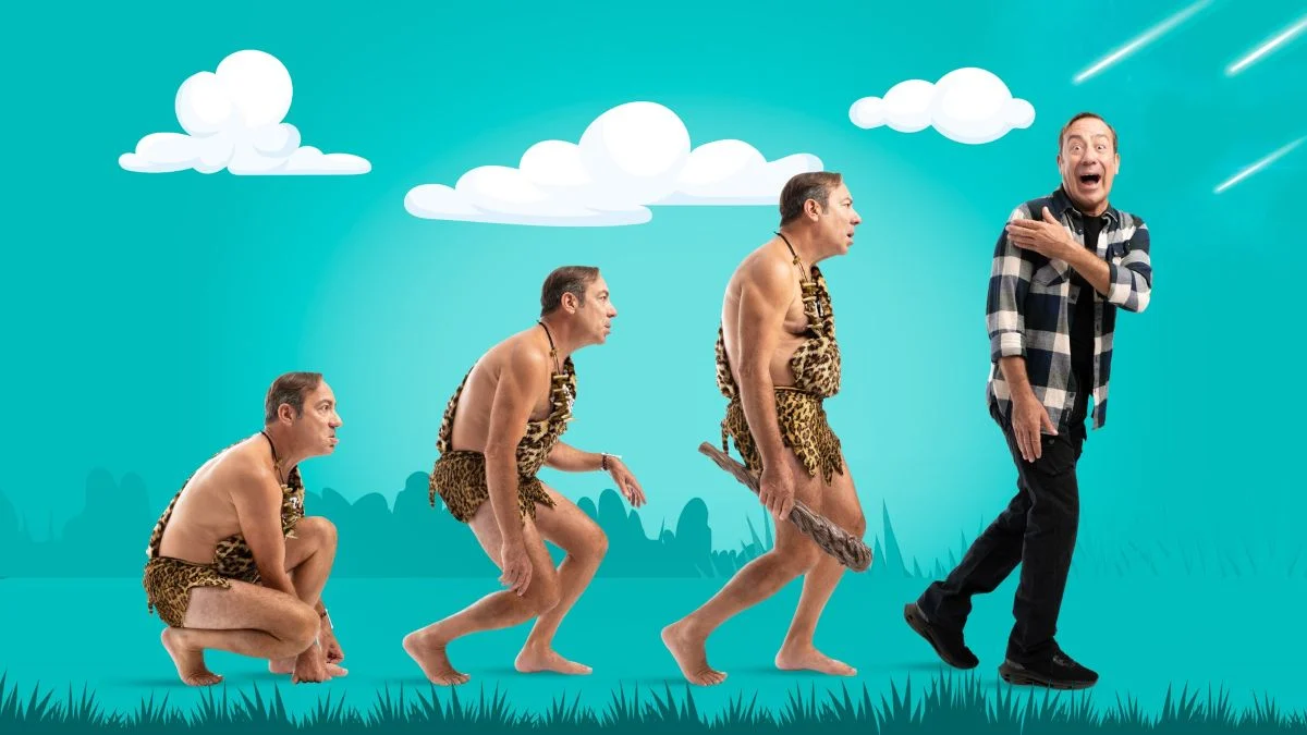 ο Σωτήρης Καλυβάτσης, με τον CAVEMAN, επιστρέφει στην Αθήνα, στο Θέατρο Αργώ.